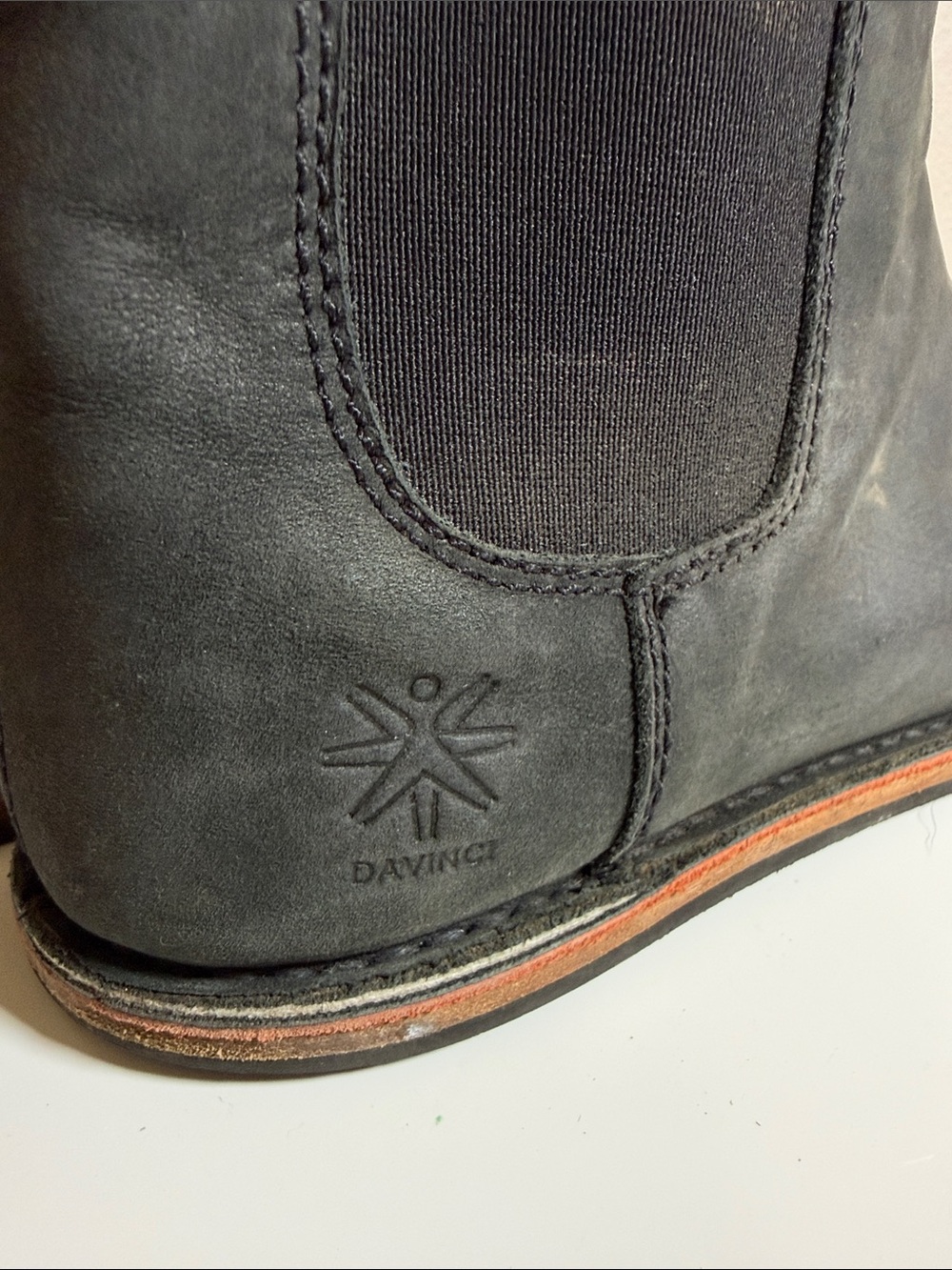 DaVinci Barefoot Black Leather Chukka Boots - Picture 4 of 8